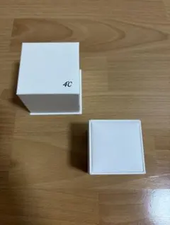 4℃ ジュエリーケース リングケース ホワイトのサムネイル
