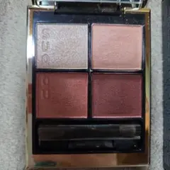 SUQQU シグニチャーカラーアイズ　04　純撫子