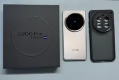 vivo X200 Pro シルバー 256GB 中国版 ケース付きのサムネイル