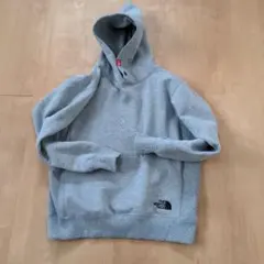 限定品！THE NORTH FACE グレー フード付きパーカー　ノースフェイス