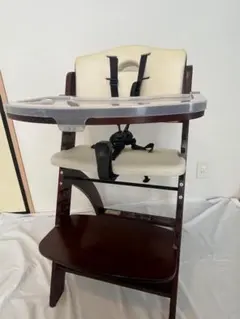 ビヨンド ハイチェア マホガニー・クリームホワイト Beyond Junior