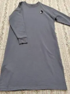 ワンピース　トレーナー　ミッキー