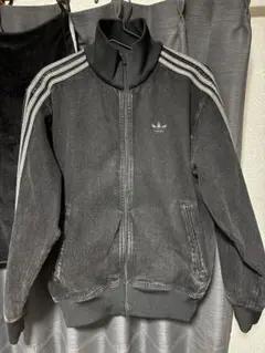 adidas アディカラーデニムファイヤーバードトラックトップ JC6717