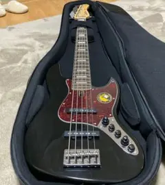 SIRE製 V7 alder 5st 5弦エレキベース 美品のサムネイル
