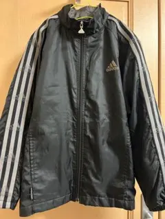 adidasジャケット（140）