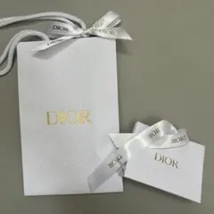 Dior ホワイトギフトバッグ