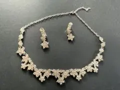 Item thumbnail for item 905c07b4-d633-40f2-ba7b-b00b0d81d28a