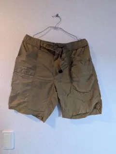 UNIQLO カーキ ハーフパンツ
