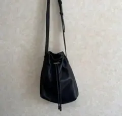 ZARA 巾着型ショルダーバッグ フェイクレザー ザラ　ユニセックス