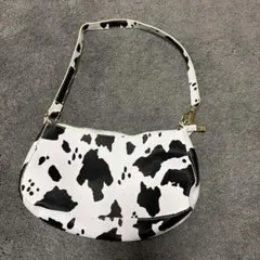 SHEIN 牛柄バッグのサムネイル