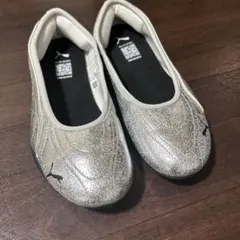 PUMA フラットバレェシューズ シルバー 24cm PUMA シルバー フラットシューズ 24cm バレエシューズ - メルカリ