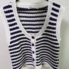 ZARA ニットベスト ボーダー柄 Mサイズのサムネイル