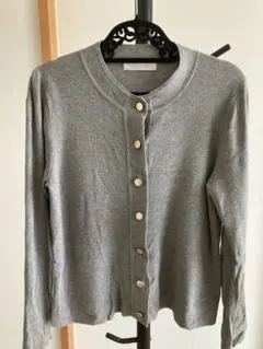 金ボタン カーディガン