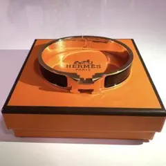 極美品♡HERMES エルメス クリックH PM バングル黒×イエローゴールド エナメルブレスレット 《クリックH》 | Hermès - エルメス-公式サイト