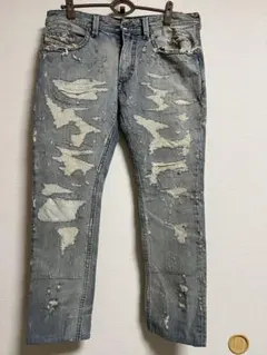 Diesel 美品ダメージ加工ライトブルーデニムパンツ