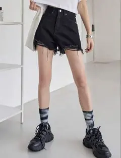 半ズボン デニムショートパンツ　SHEIN