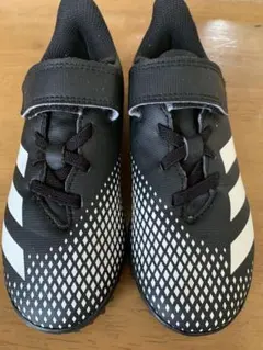 adidas Predator ブラック/ホワイト