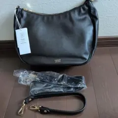 russet ショルダーバッグ ブラックのサムネイル