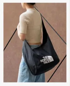 THE NORTH FACE ブラックショルダーバッグ