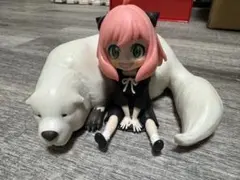 アーニャフィギュア