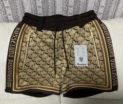 Russellnoのカーキ ゴルフウェア 半袖シャツとショートパンツサイズ4