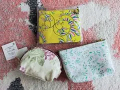 ※未使用品※ポーチ 3点セット 花柄 ボタニカルのサムネイル