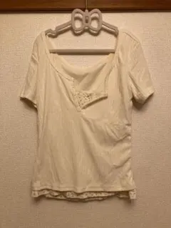 クリーム色 Vネック Tシャツ M