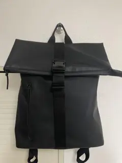 ZARA ビジネスリュックのサムネイル