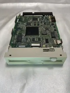 MCB3064AP 内蔵型光学ドライブ（640MB MO）通電ok