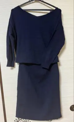 JUSGLITTYネイビーニットワンピース（七分袖）