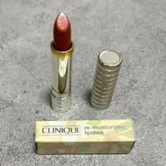 CLINIQUE re-moisturizing lipstickのサムネイル