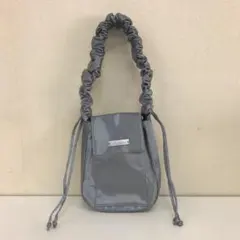 un/neu ギャザーハンドルサテンフラップバッグ ショルダーバッグ シルバー