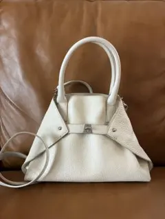 アクリス　AKRIS Ai バック　オフホワイト2wayショルダーバッグ アクリス アイ スモールショルダー – Akris JP
