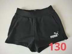 美品　PUMA　スエット生地　ショートパンツ
