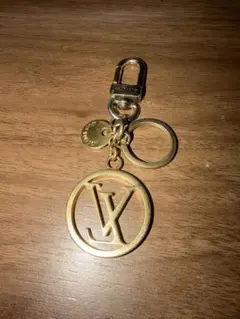 LOUIS VUITTON キーホルダー キーリング ゴールドのサムネイル
