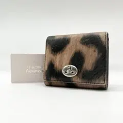 Vivienne Westwood　三つ折り財布　レオパード　オーブ　がま口