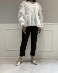 hibiniti frills line blouseヒビニチ ホワイト - メルカリ