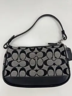 コーチ　アクセサリーポーチ　シグネチャー　ミニハンドバッグ　バイカラー