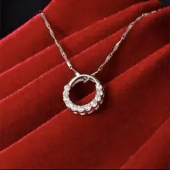 在庫わずか　セール　最高級　プラチナ仕上げ　ネックレス　キラキラ　刻印あり