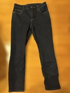 UNIQLO スリムストレートデニム