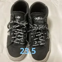 adidas ブラック ハイカットスニーカー23.5