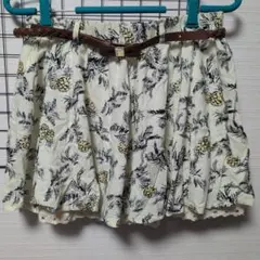 お値下げしました！！パイナップル柄キュロット付ミニフレアスカート