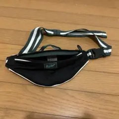 NIKE ヘリテージ　レトロ　S ウエスト　バッグ