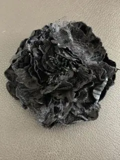 新品　コサージュ ブローチ　黒　フラワー　バラ　丸井　フォーマル　卒業式