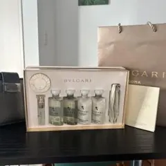 BVLGARI ブルガリ　コロン・石けん・ポーチ・紙袋付き大きめアメニティセット