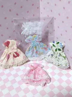 2026年最新】着せ替え服・アウトフィットの人気アイテム - メルカリ