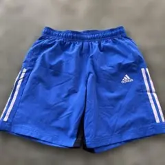 adidas ハーフパンツ　ランニング