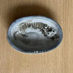 猫の絵 陶器皿 水留良雄