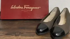 フェラガモ　Salvatore ferragamo パンプスのサムネイル