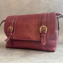 Dakota キューブ　レザーショルダーバッグ ワイン